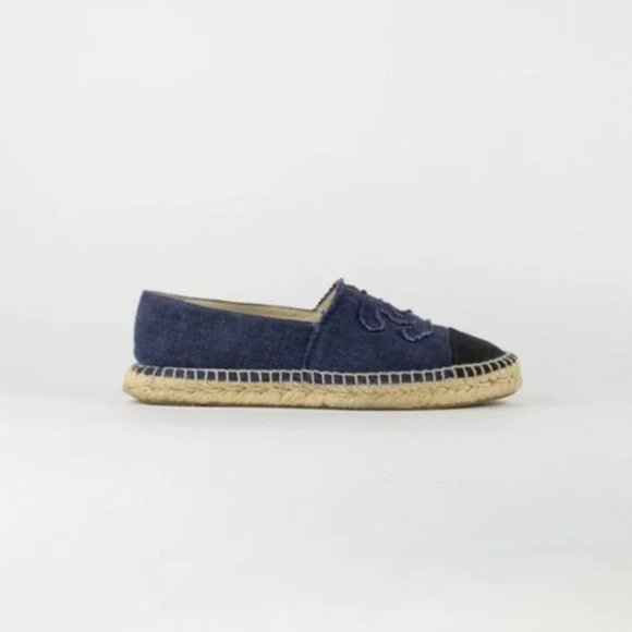 Chanel Denim CC Espadrilles - Picture 2 of 10